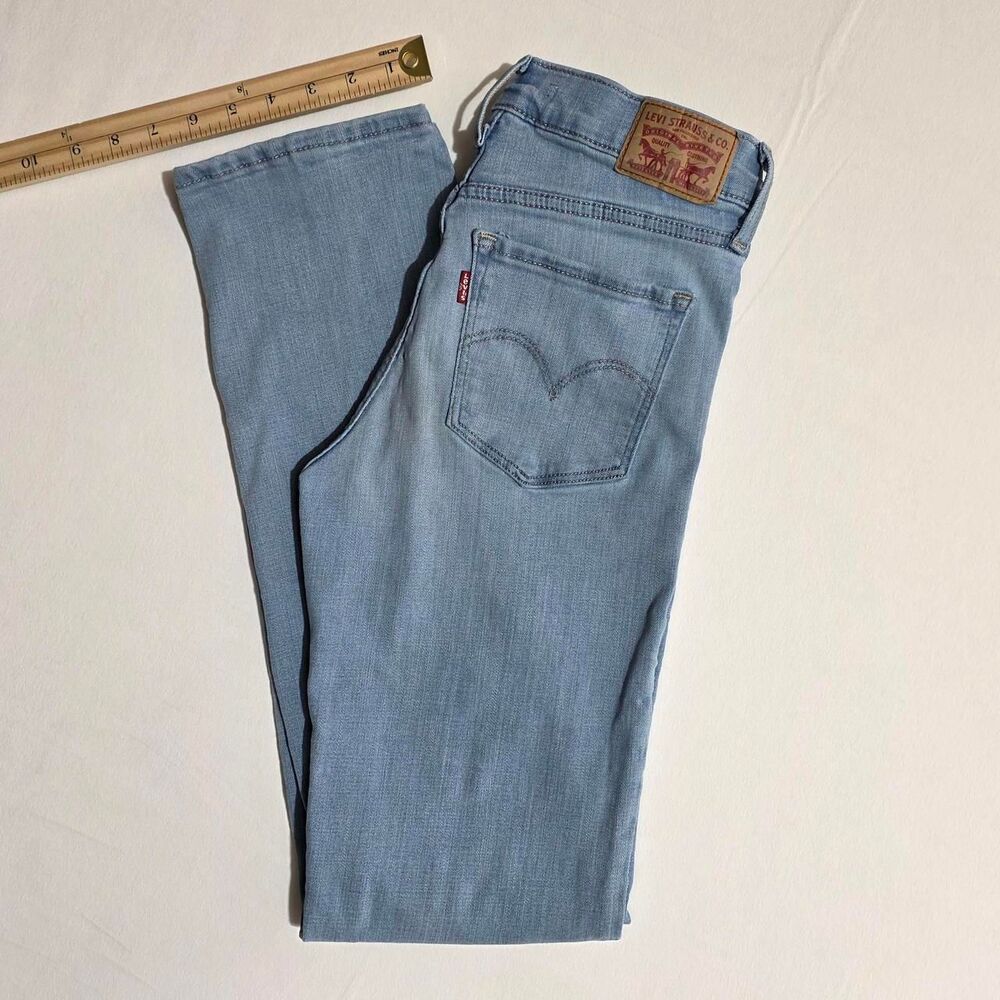 Levi's 314 Shaping Straight women's 26W 32L jeans light to medium wash